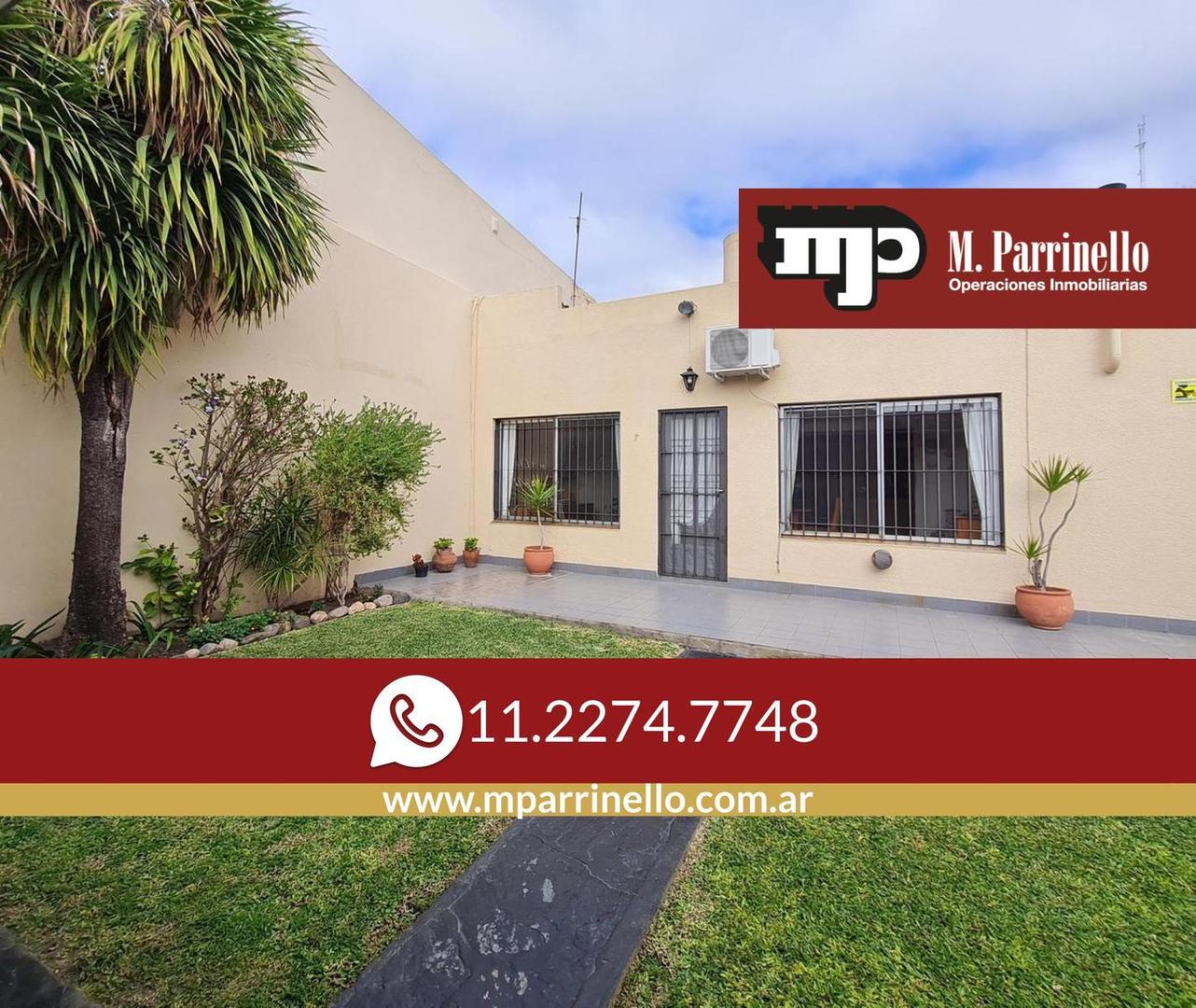 Impecable casa en planta baja con hermoso Jardín- En Venta