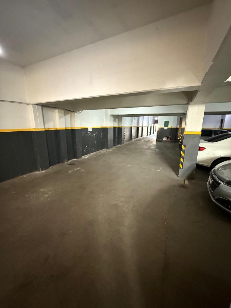 COCHERA EN PLANTA BAJA ZONA ALDREY