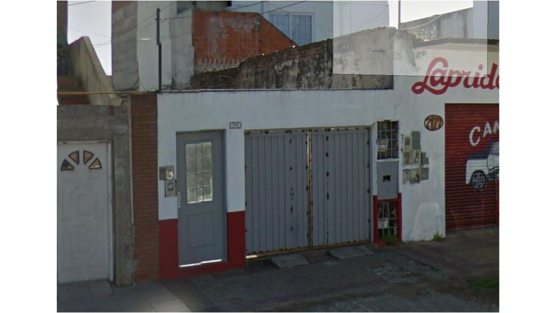 Casa Interna de Gran Dimensión  4 Amb  en Venta