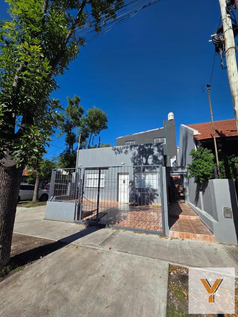 Depto Tipo Casa en Venta al Este