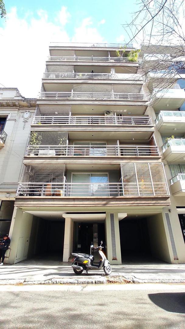 2 ambientes en venta con cochera zona  Parque Centenario