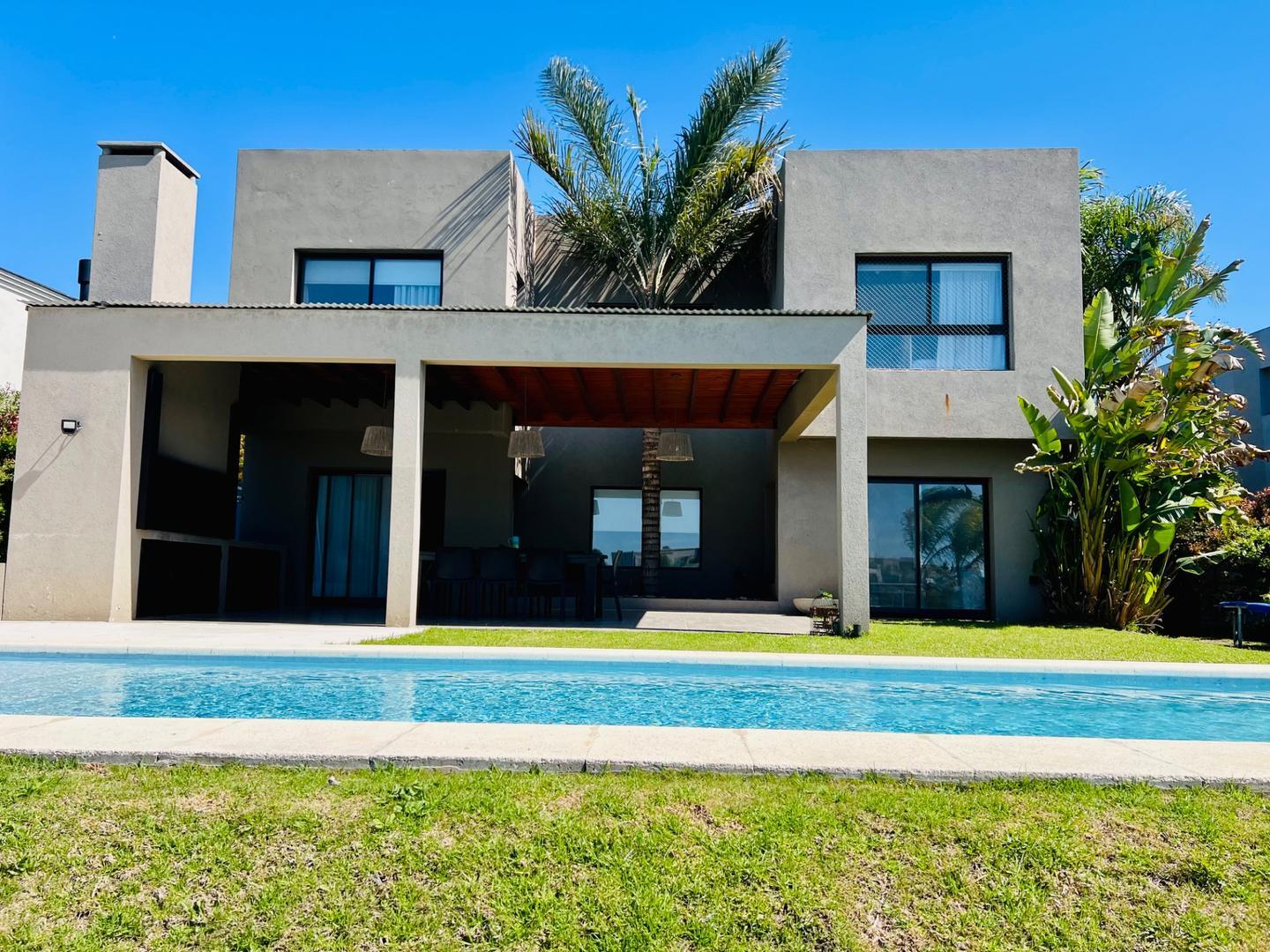 Boulevard De Todos Los Santos 4500