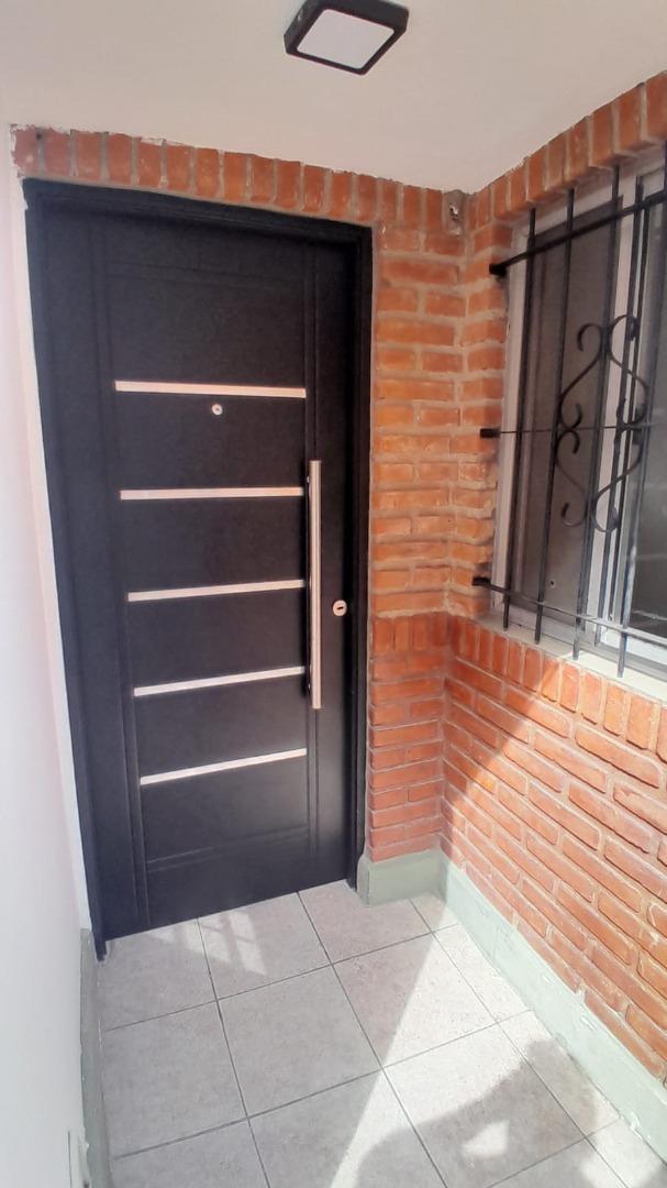 Hipólito Yrigoyen 300