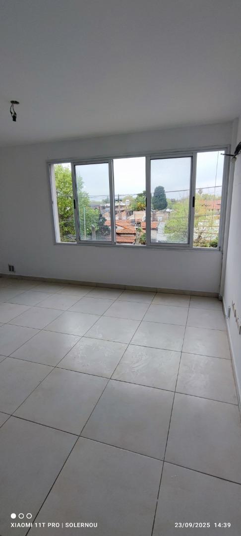 Departamento en Alquiler en Banfield, $ 400.000