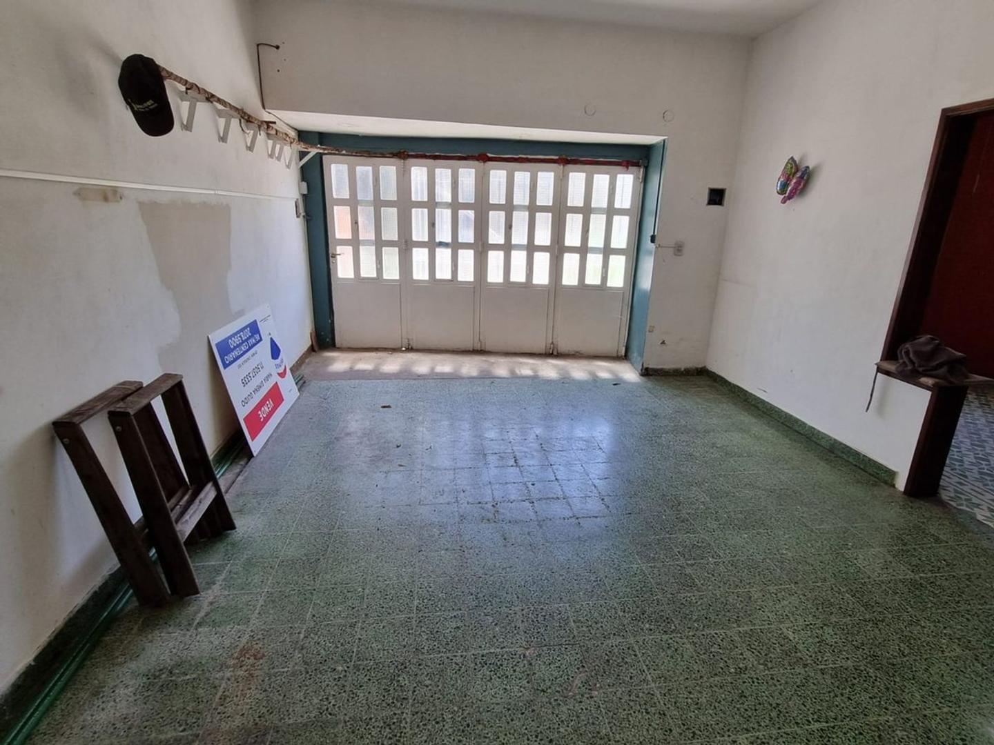 Casa 5 ambientes con 2 baños