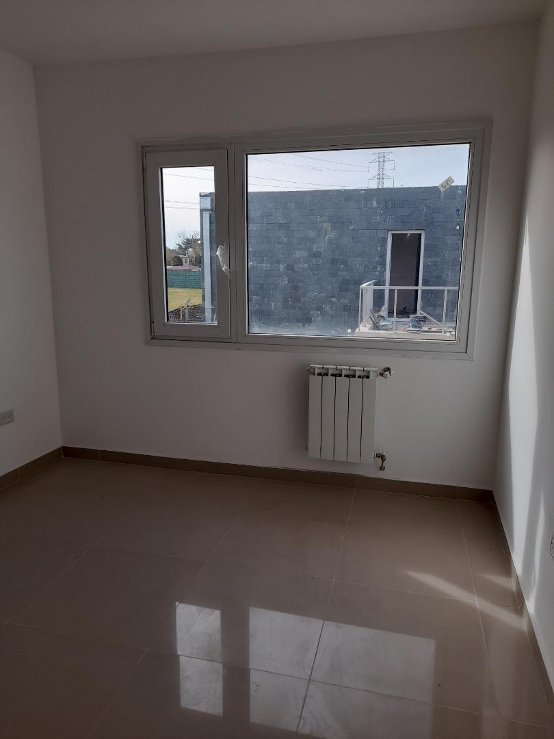 Depto Tipo Casa en Venta en Springpark, USD 140.000