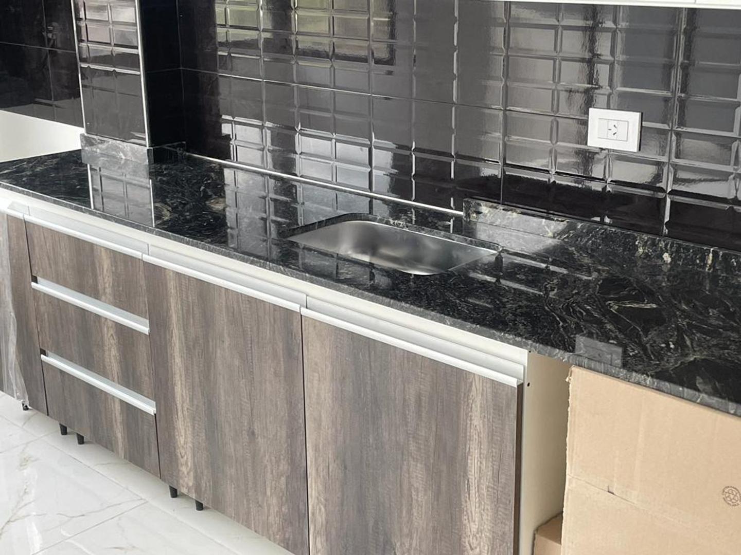 Casa 2 ambientes con 1 baño