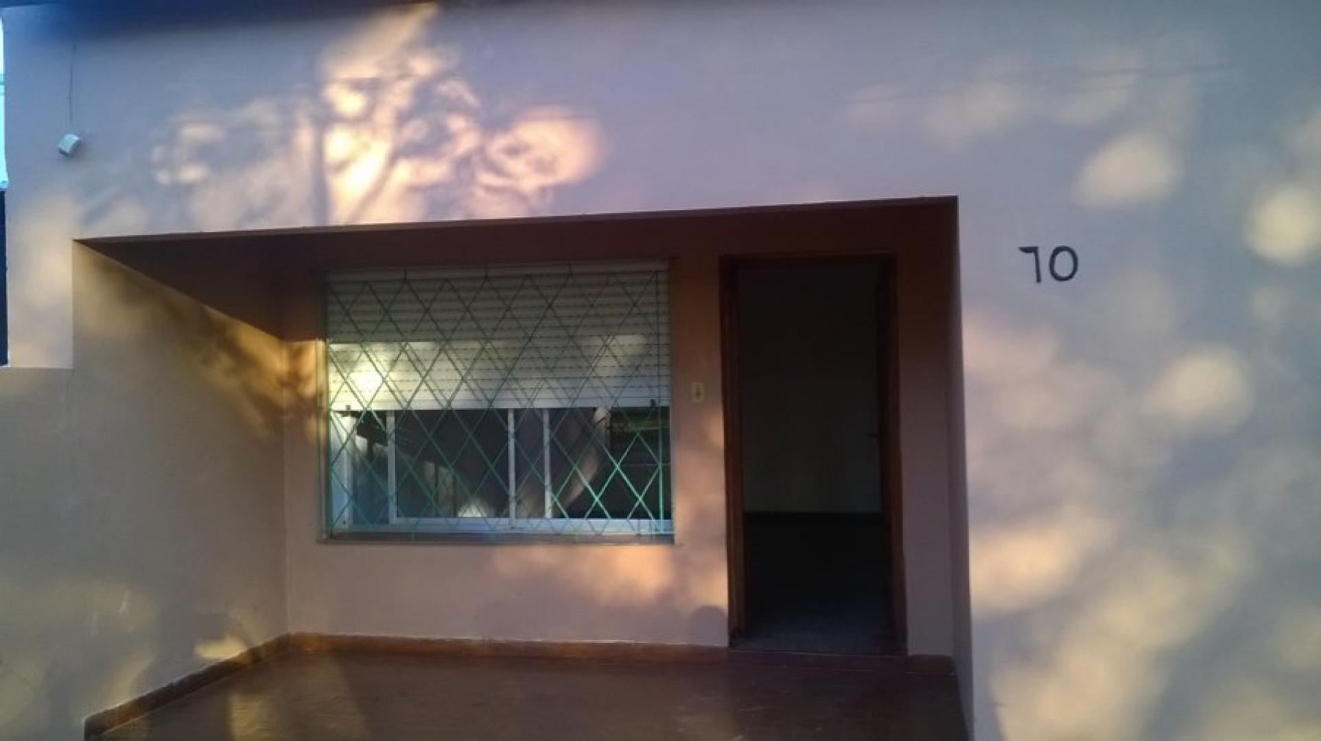 Av Gral. Las Heras 70