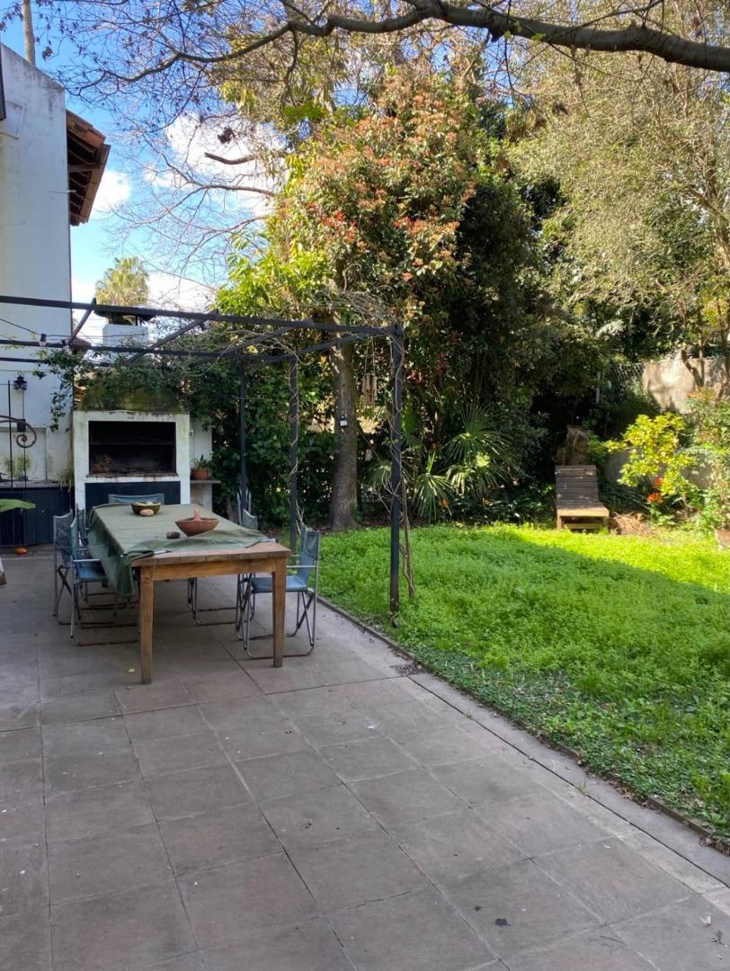 Excelente casa en alquiler en el Bajo de Acassuso
