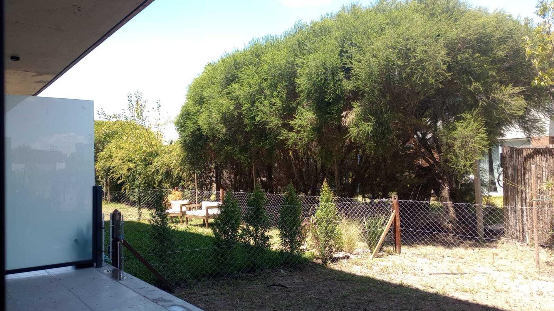 Departamento en Alquiler con 1 cocheras