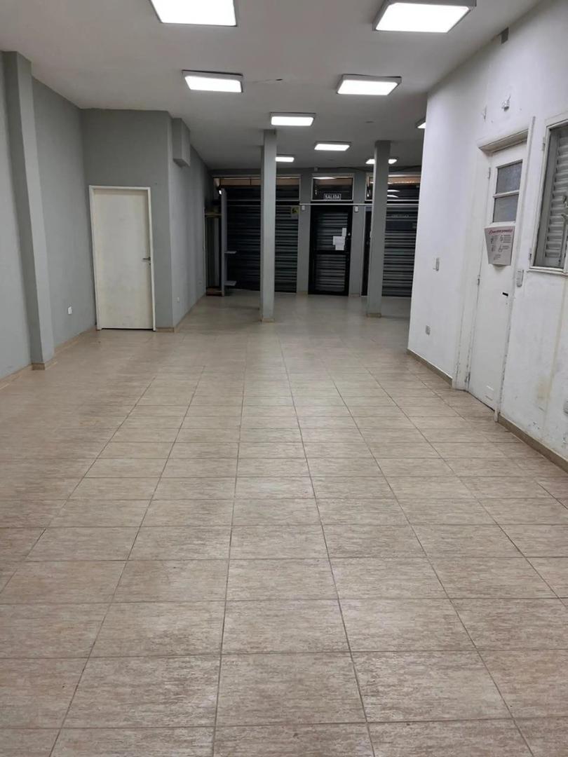 Local + PH 4 amb (uso comercial) en ALQUILER -Zona Boedo-