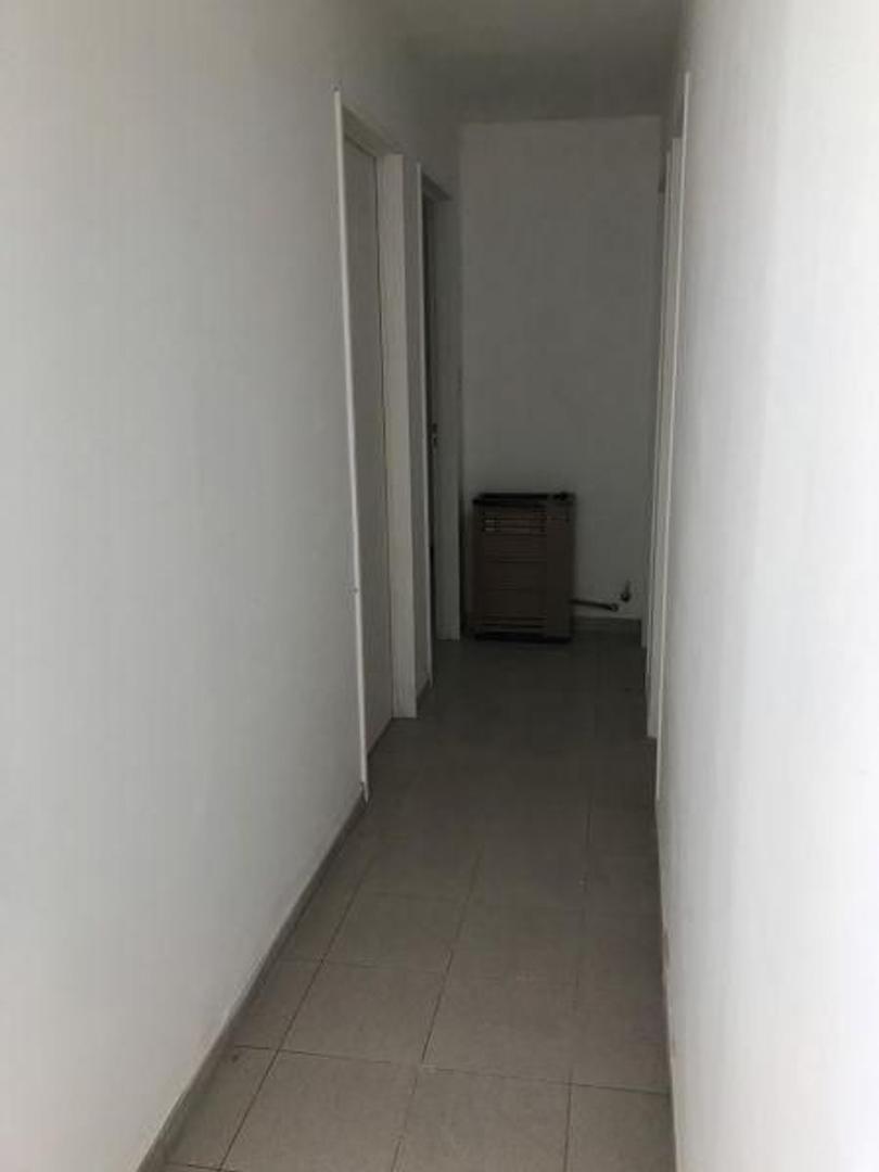 Casa en Alquiler con 1 cochera