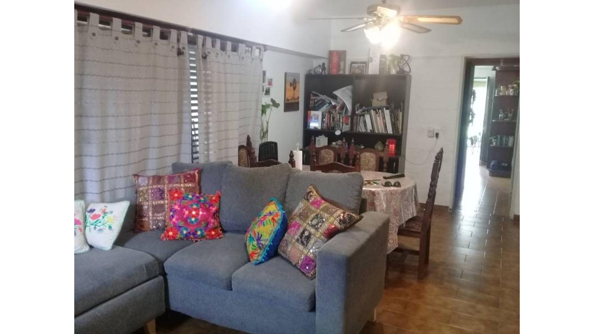 Casa en Venta en Bernal, USD 120.000