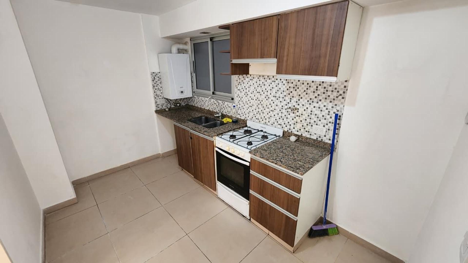 Alquiler Departamento Semipiso 3 Ambientes Caseros Centro