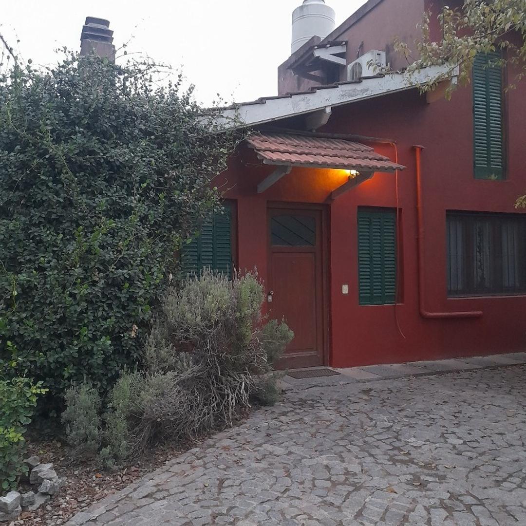 Casa 4 amb en Venta Pilar
