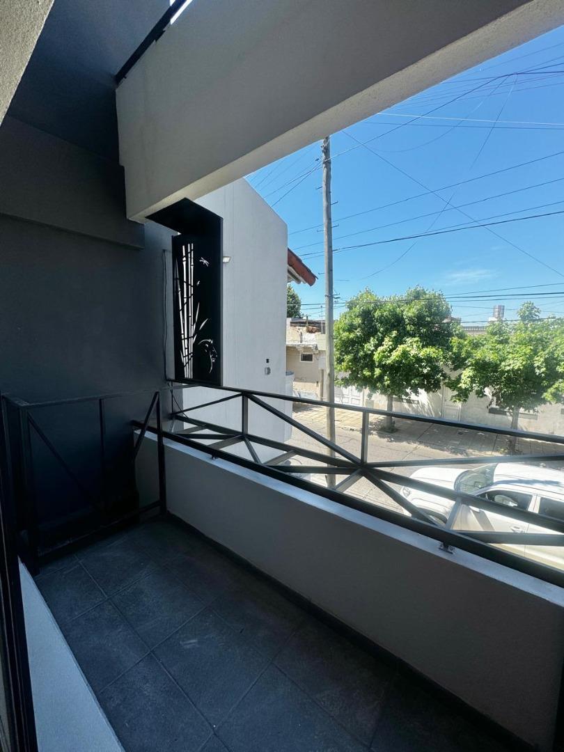 Joaquin V. González 1015