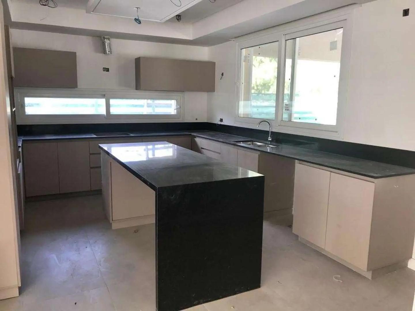 Casa en Alquiler A Estrenar