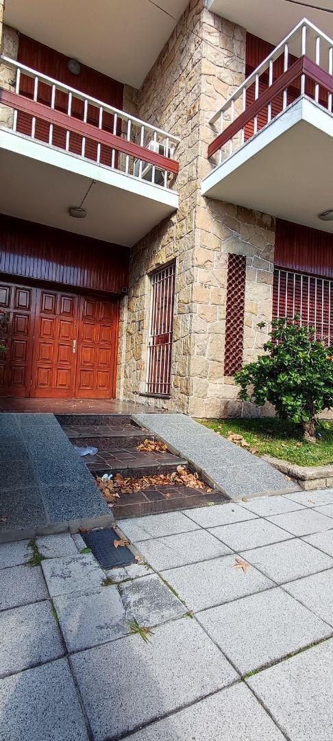 Casa en Venta en Bernal Oeste, USD 195.000