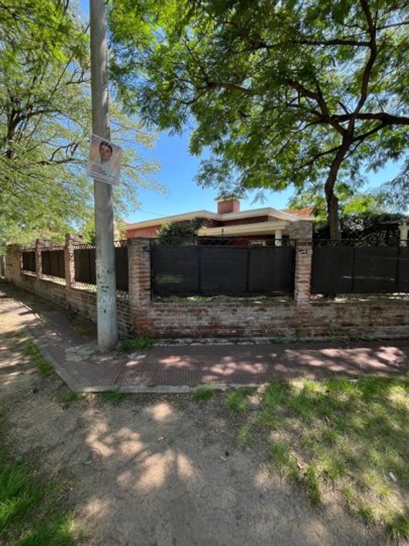 Benegas 7903 , Piso 0