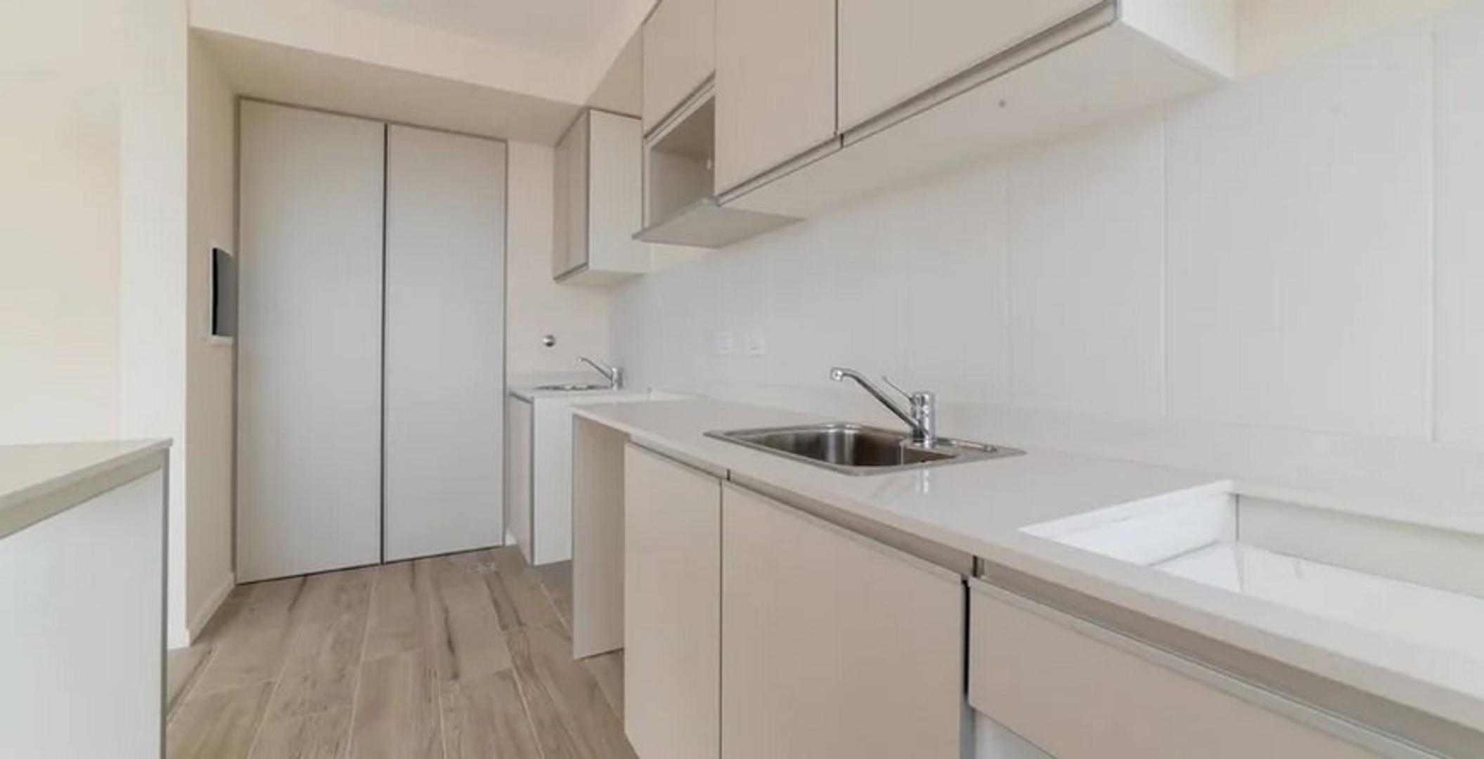 Departamento 4 ambientes con 3 baños