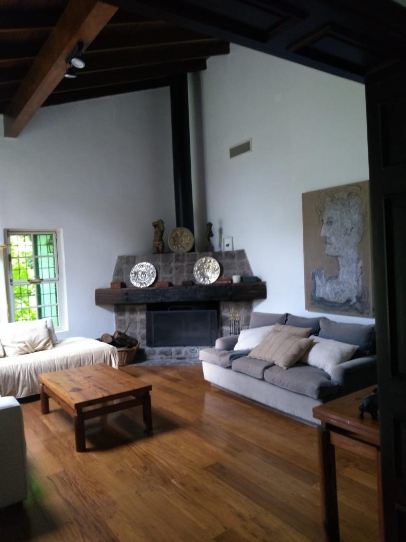 Casa 5 ambientes con 5 baños