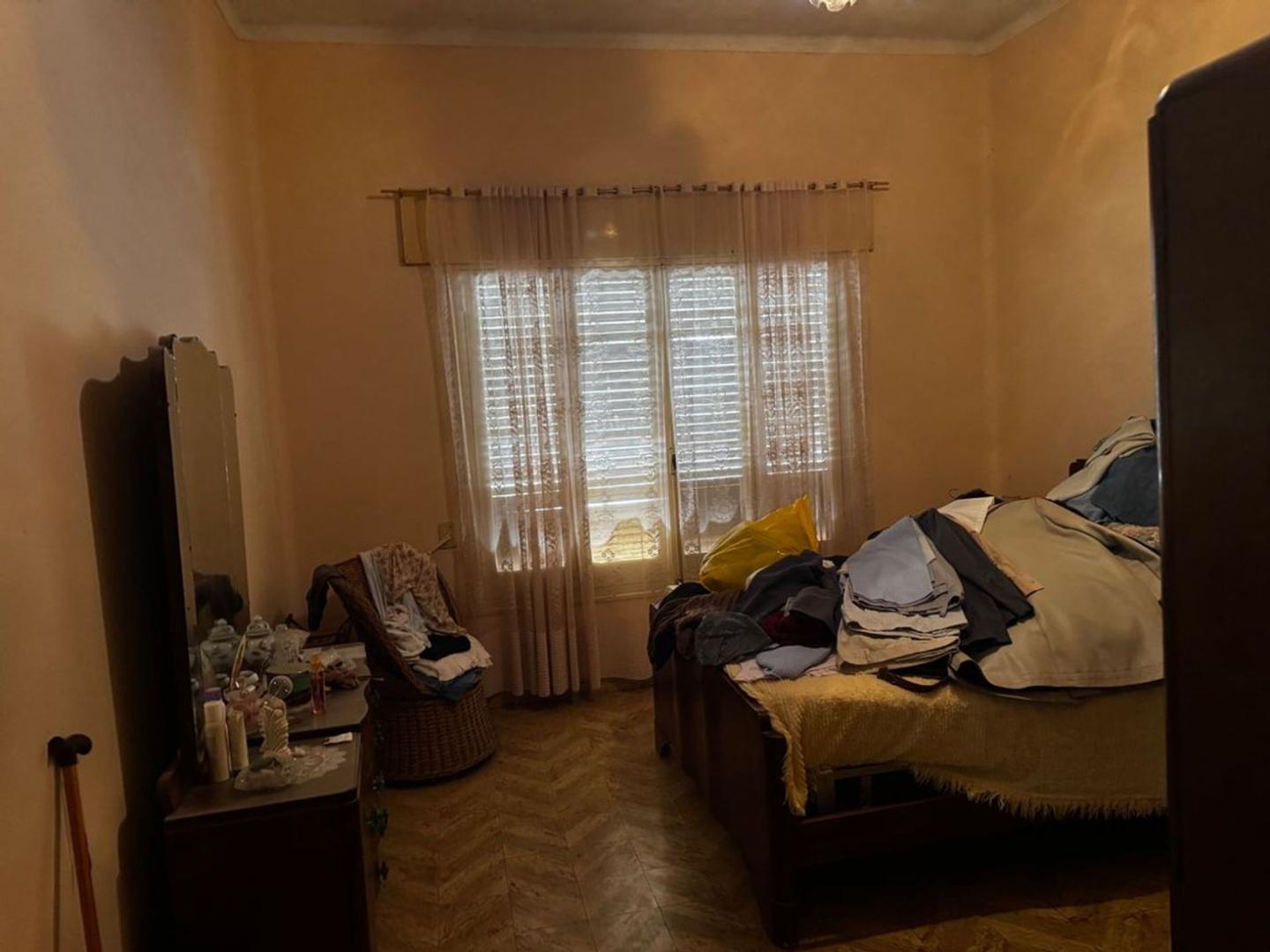 VENTA CASA - ZONA CENTRO.-