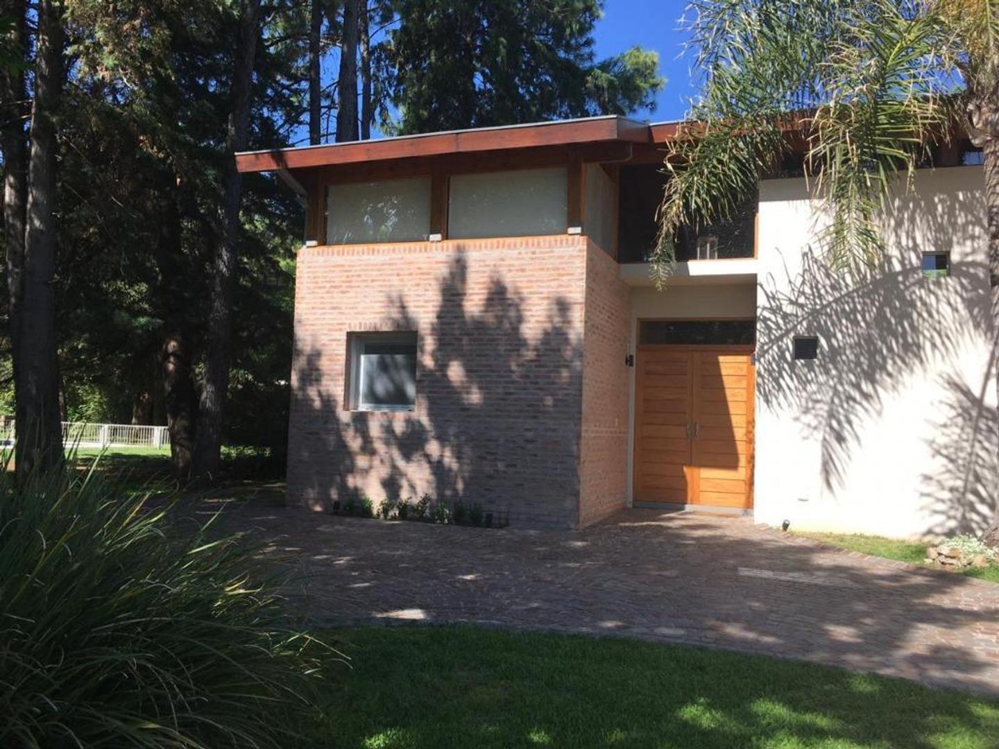 Casa en Venta de 4 dormitorios