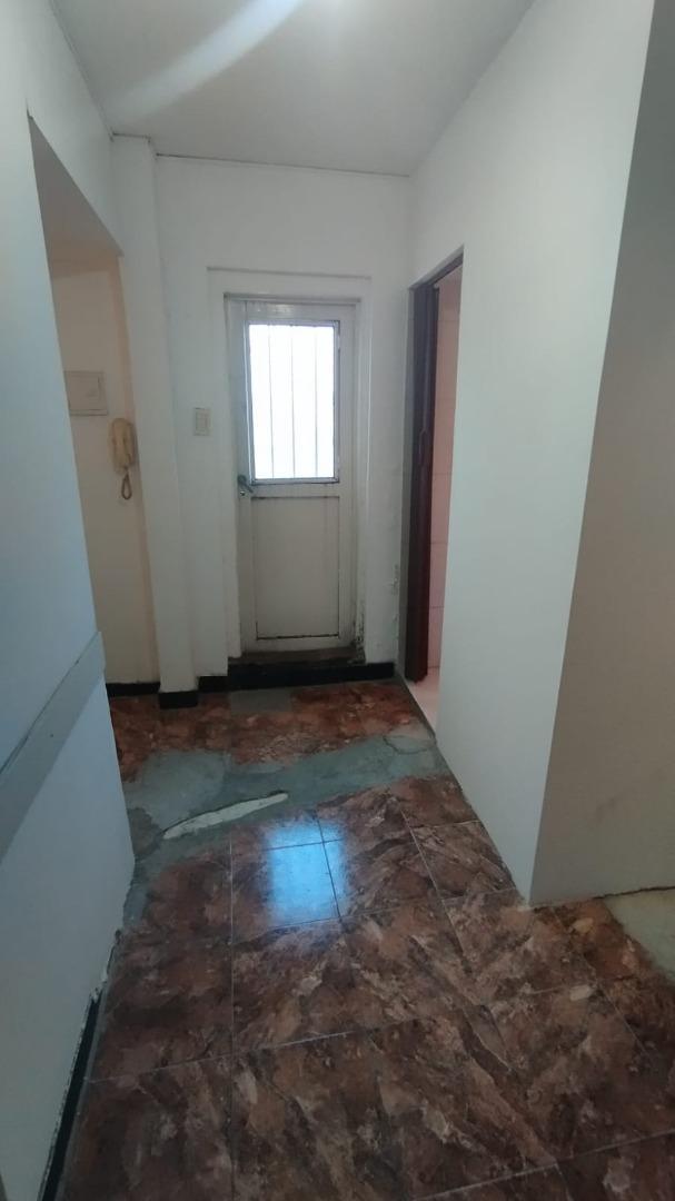 Oficina 2 ambientes con 1 baño