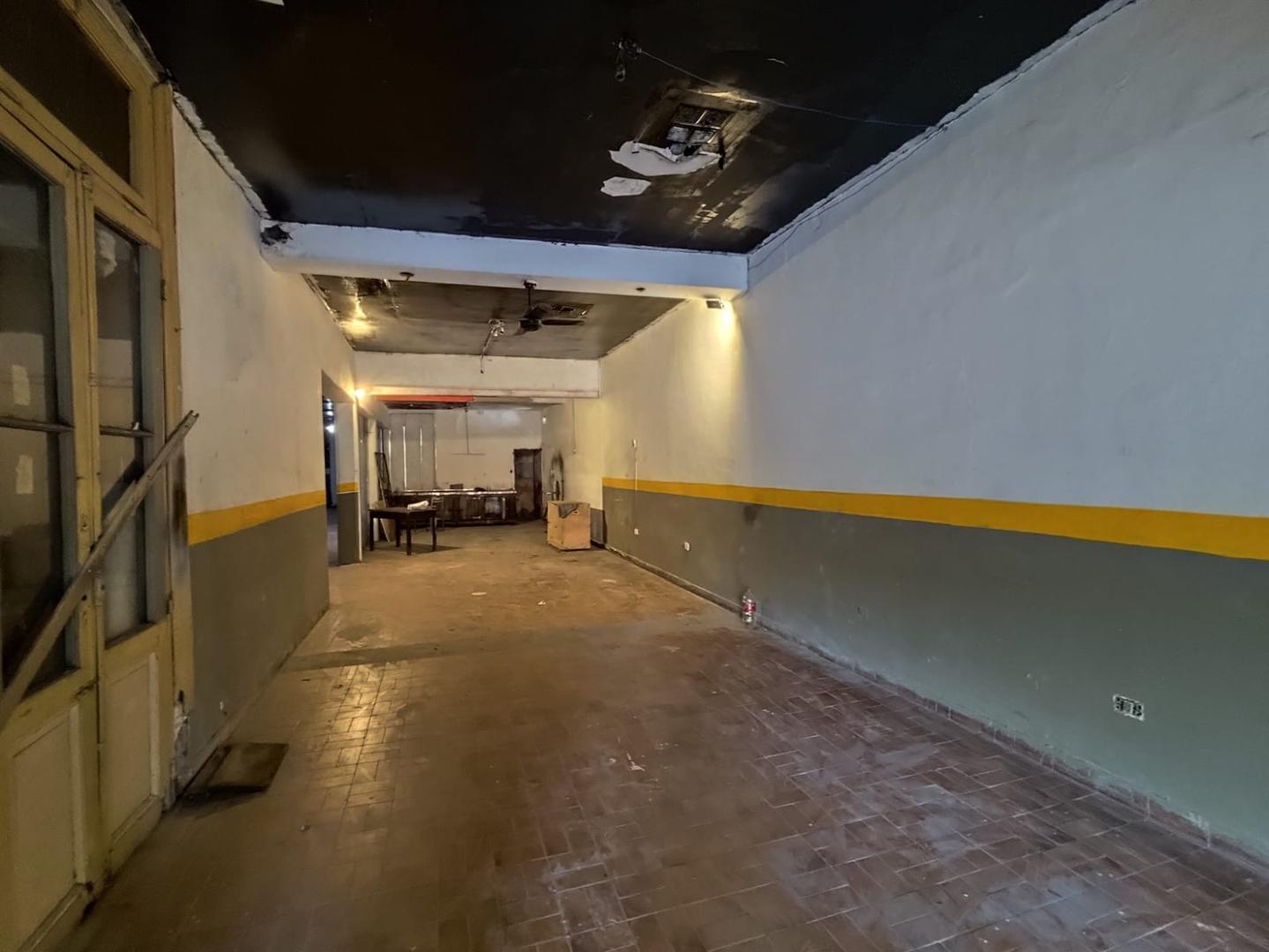 Local en Alquiler en Flores, $ 1.300.000