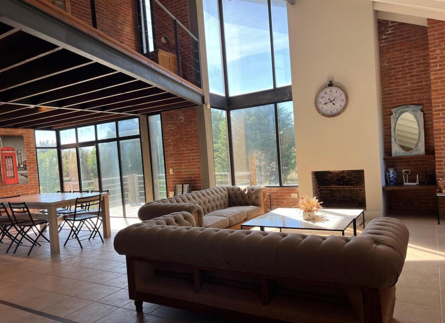 Casa en Venta de 4 dormitorios