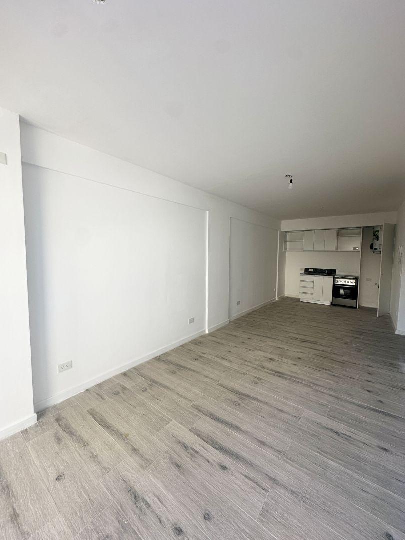 Departamento - Alquiler - Argentina, Capital Federal - Saavedra 827