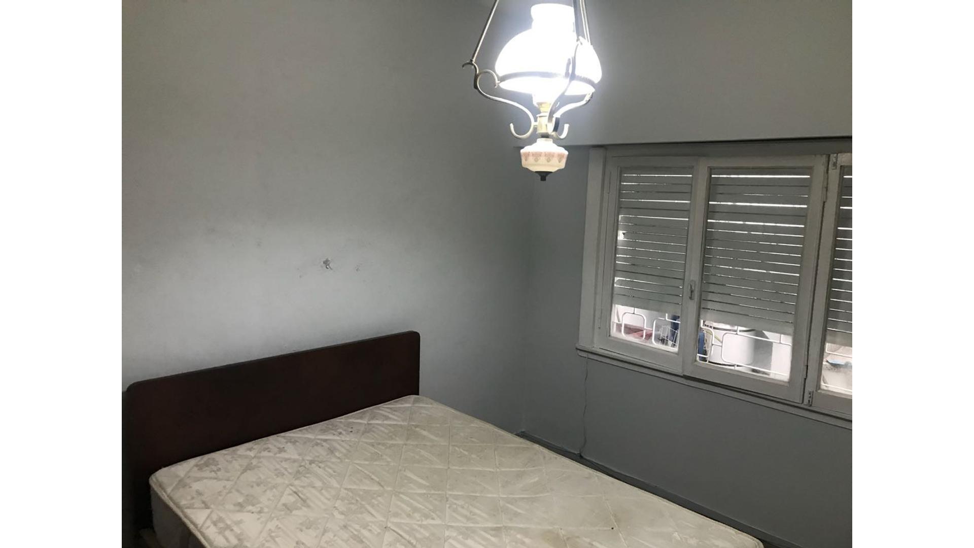 Depto Tipo Casa 2 ambientes con 1 baño