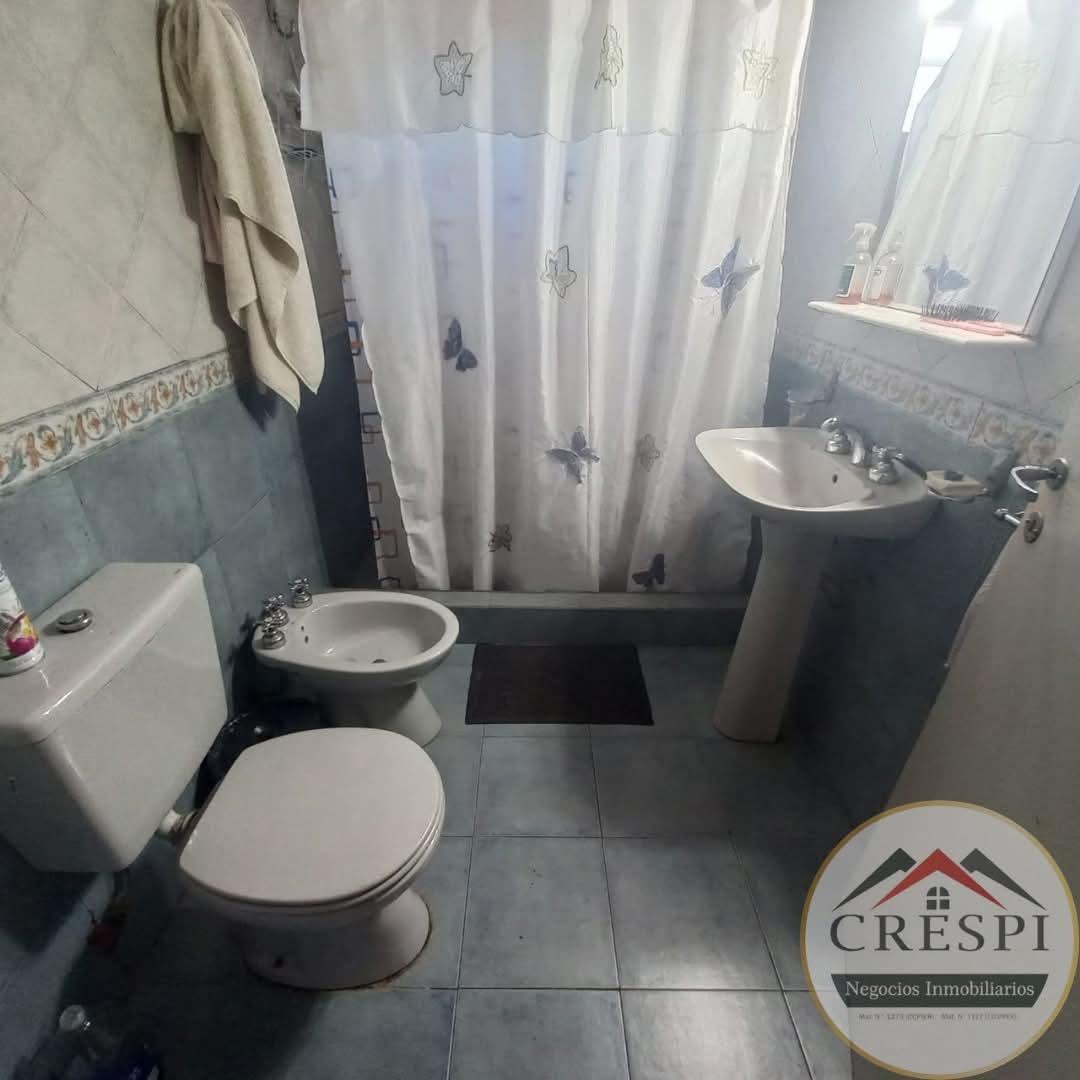 Casa en Alquiler con 1 cochera