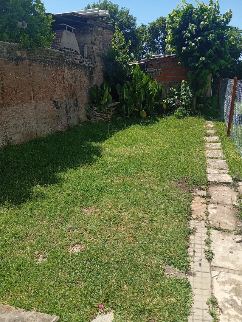 Depto Tipo Casa en Alquiler con 3 cocheras