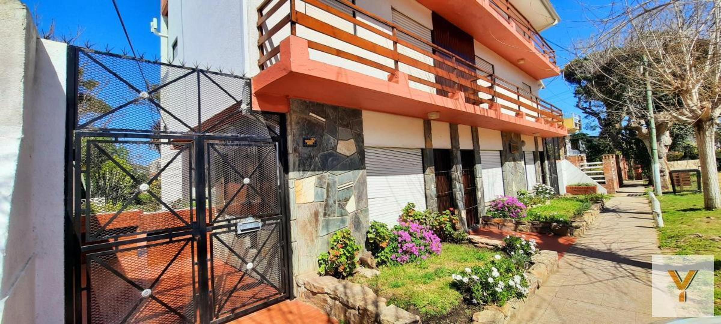 Departamento en venta - 2 Dormitorios 1 Baño - Villa Gesell