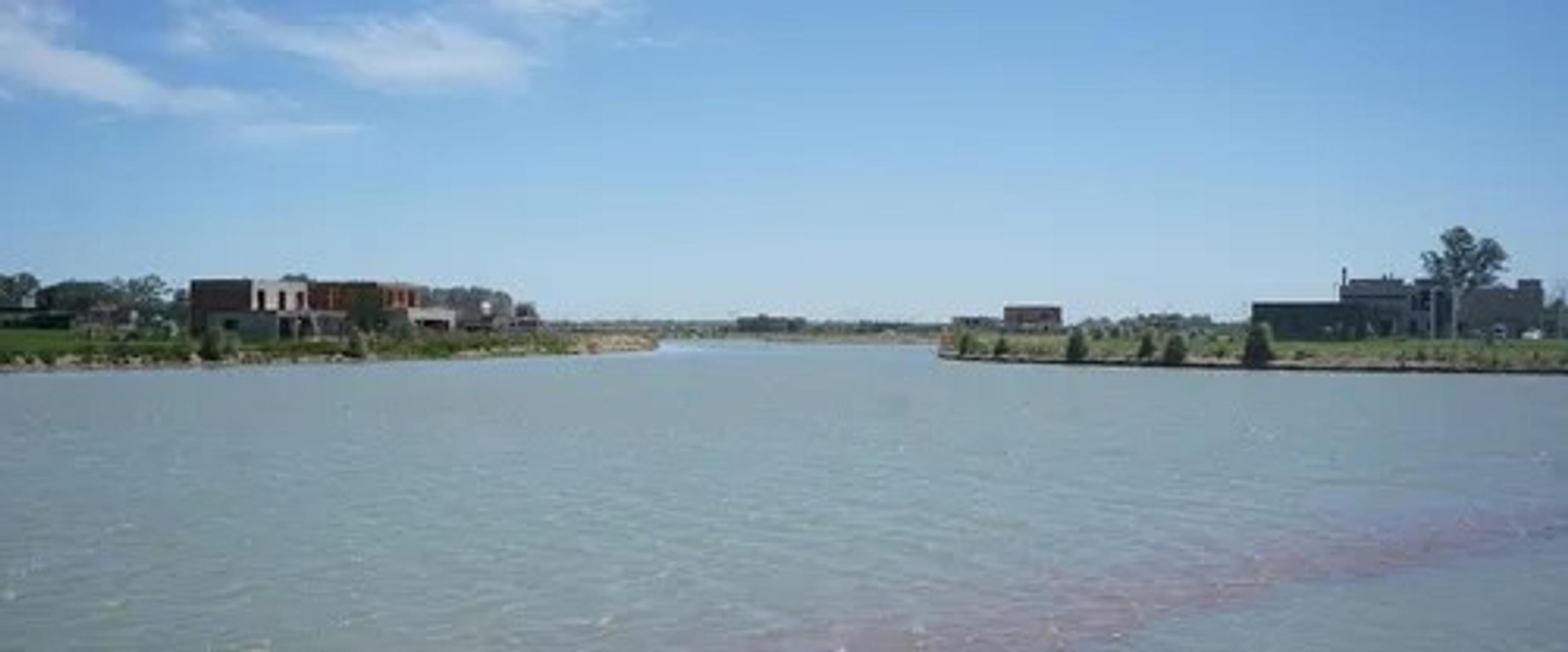 Venta Lote a la Laguna Barrio Santa Clara al Sur - Permuta