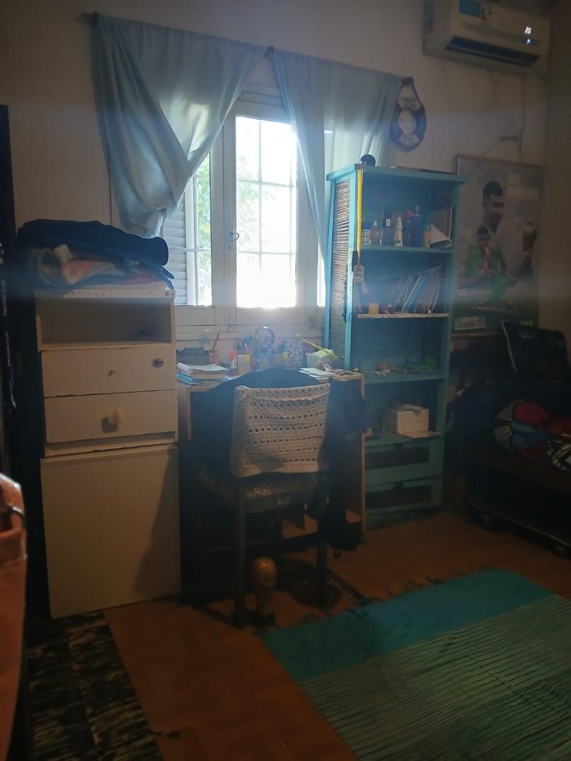 VENTA – CASA PH AL FRENTE EN BARRIO MARIA SELVA