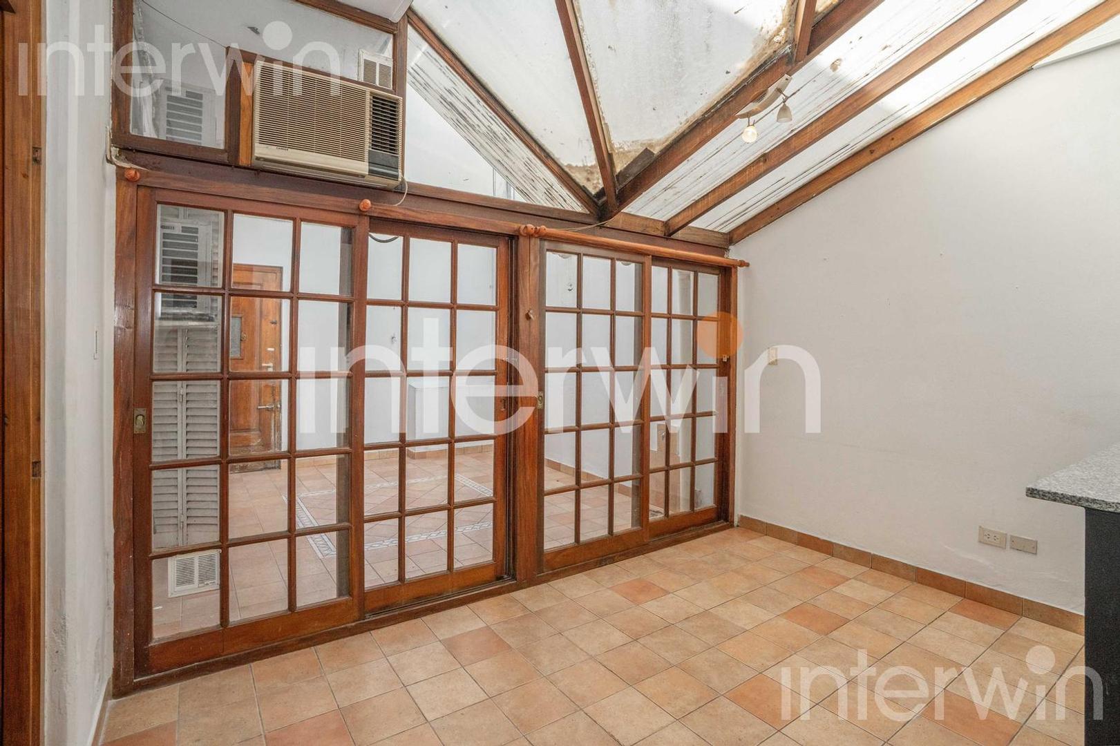 Depto Tipo Casa en Venta 60 años