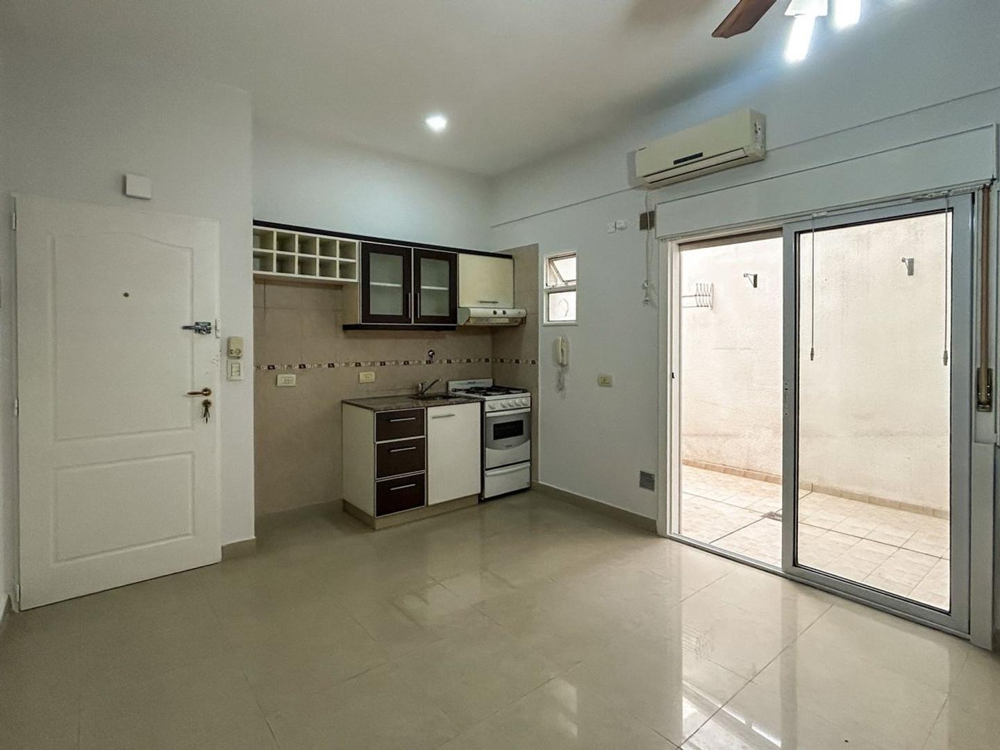 Departamento en Alquiler en Boedo, $ 690.000
