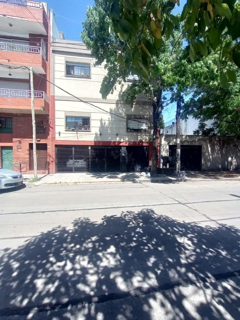 EXCELENTE DEPTO 2 AMB EN CIUDADELA