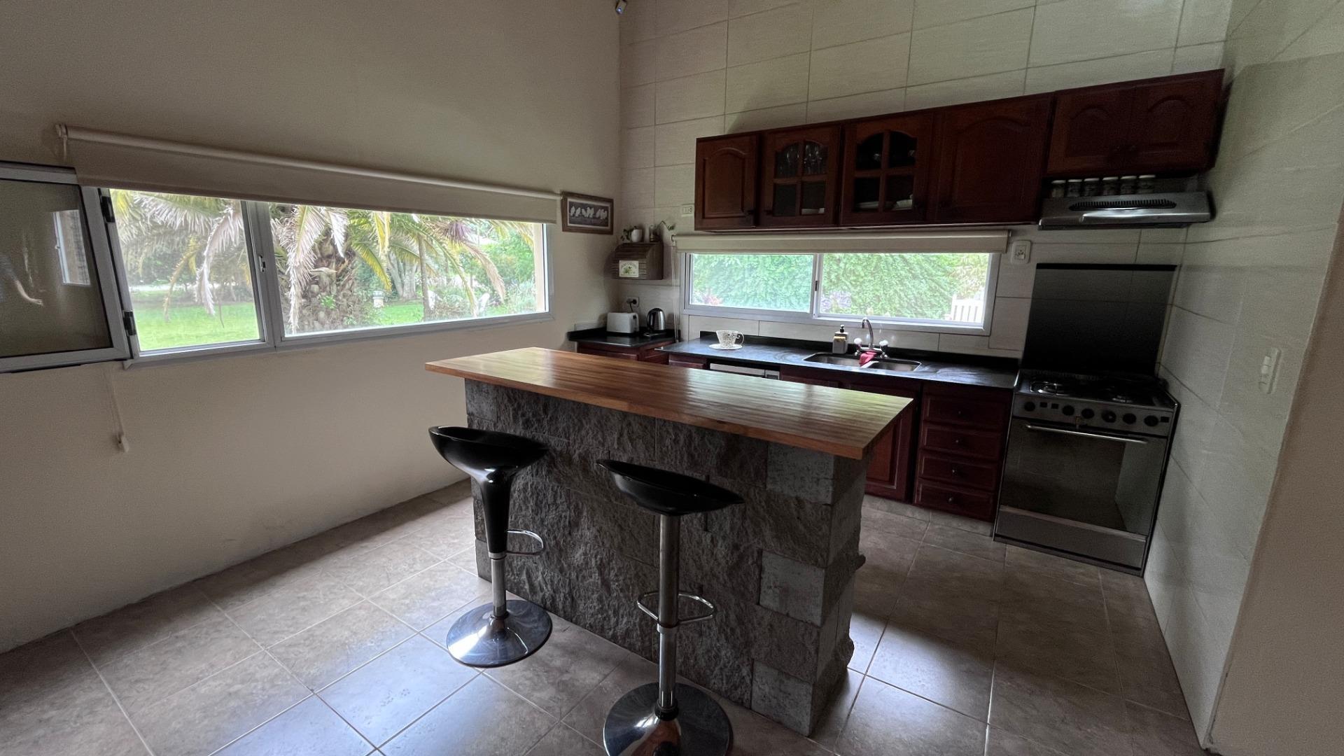 Casa en Venta en Los Pioneros, USD 135.000