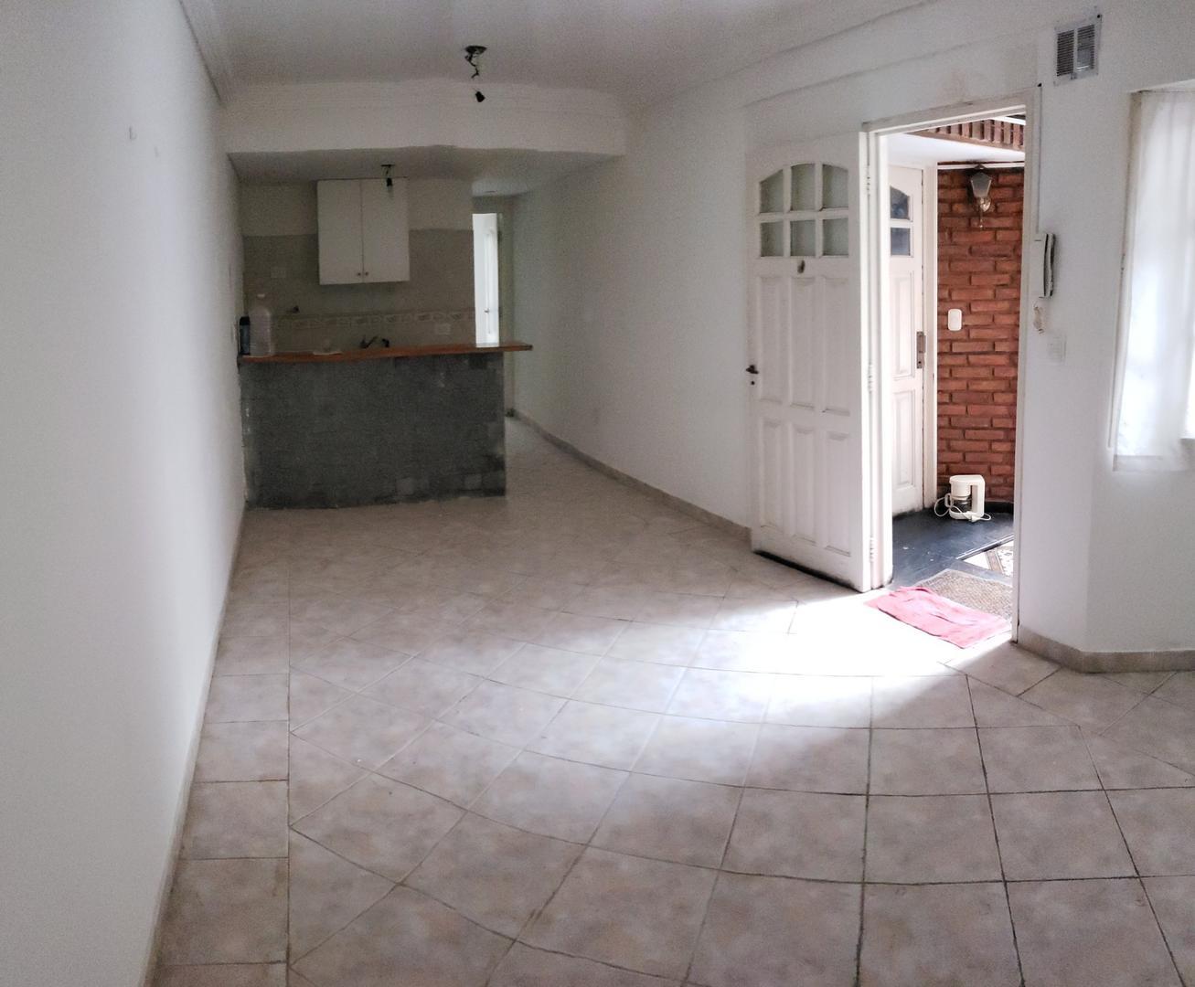 Departamento en Alquiler en Ramos Mejia, $ 450.000