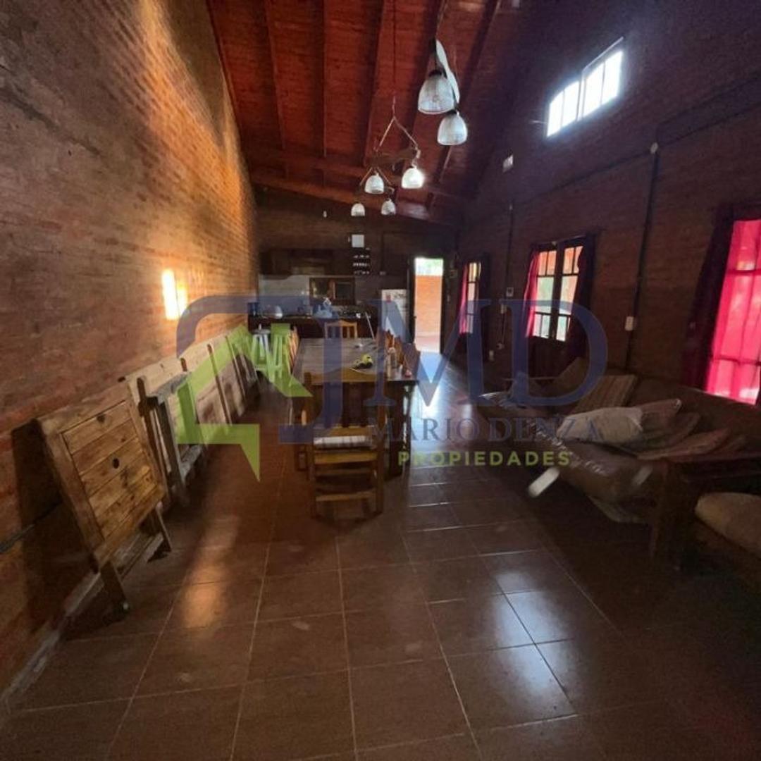 Casa Quinta en acceso a Gowland