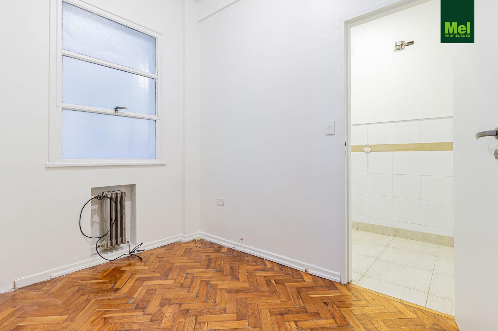 3 AMBIENTES CON DEPENDENCIA Y BALCON