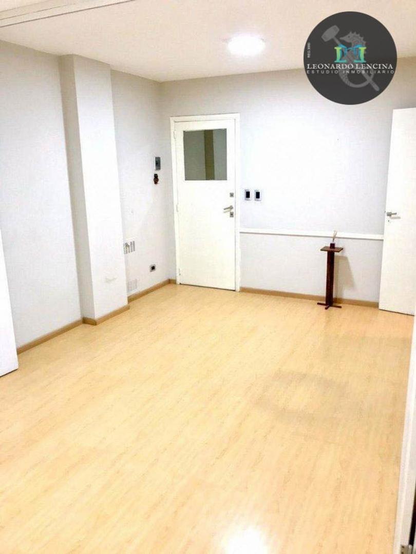 OFICINA EN VENTA - EXCELENTE UBICACION