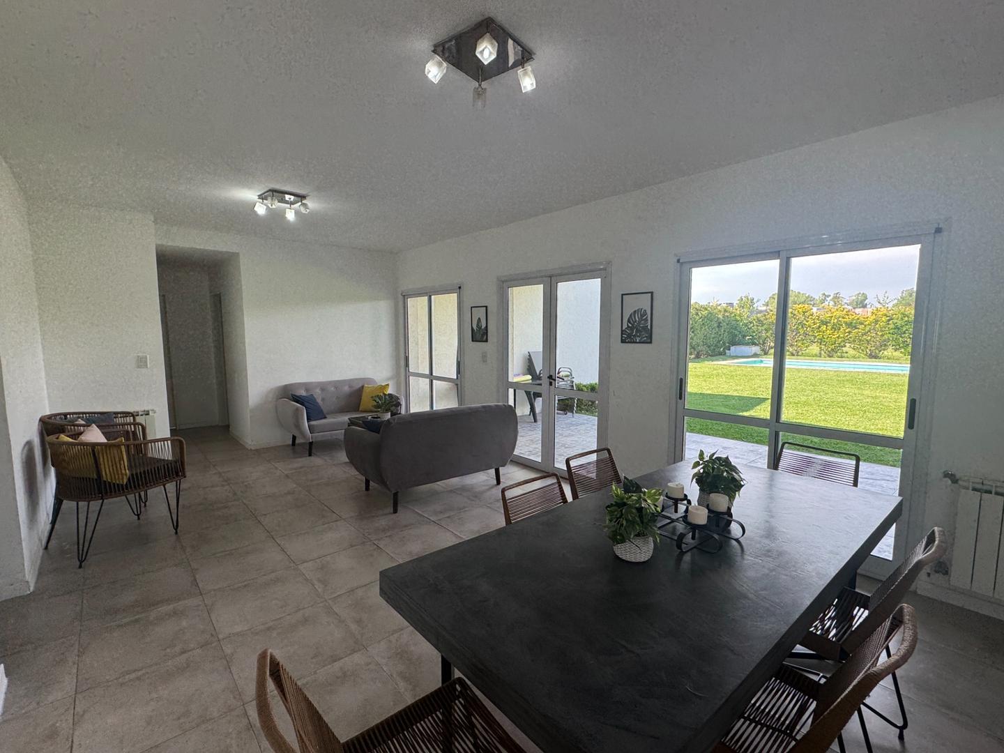 Casa en Alquiler Temporal en Pilar del Este - Santa Elena, USD 1.400