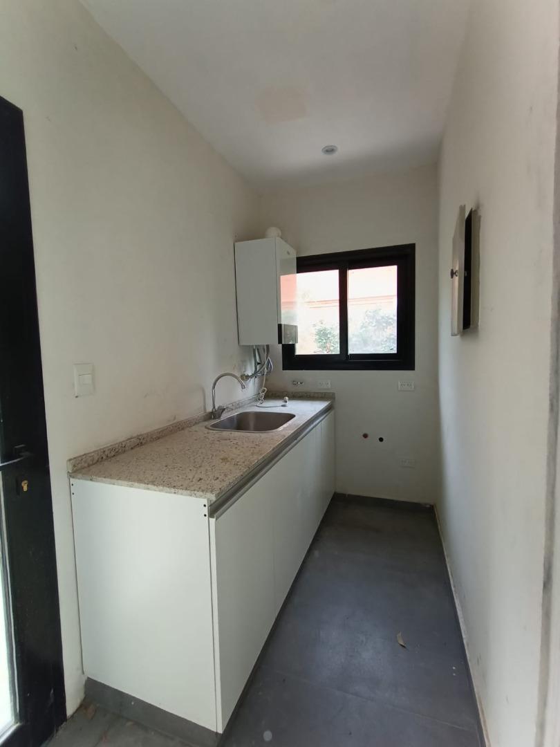 Barrio Harás santa María, Eucaliptos.