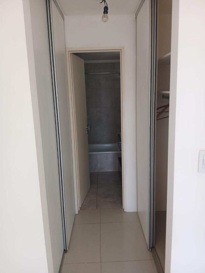 Departamento en Alquiler en Ituzaingo Norte, $ 650.000