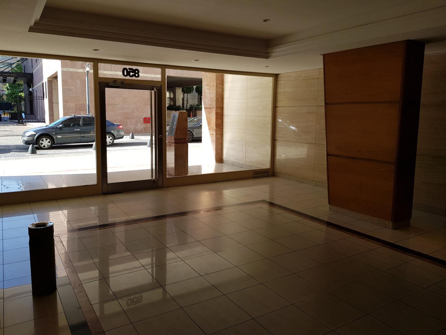 Moreno 800, Piso 13