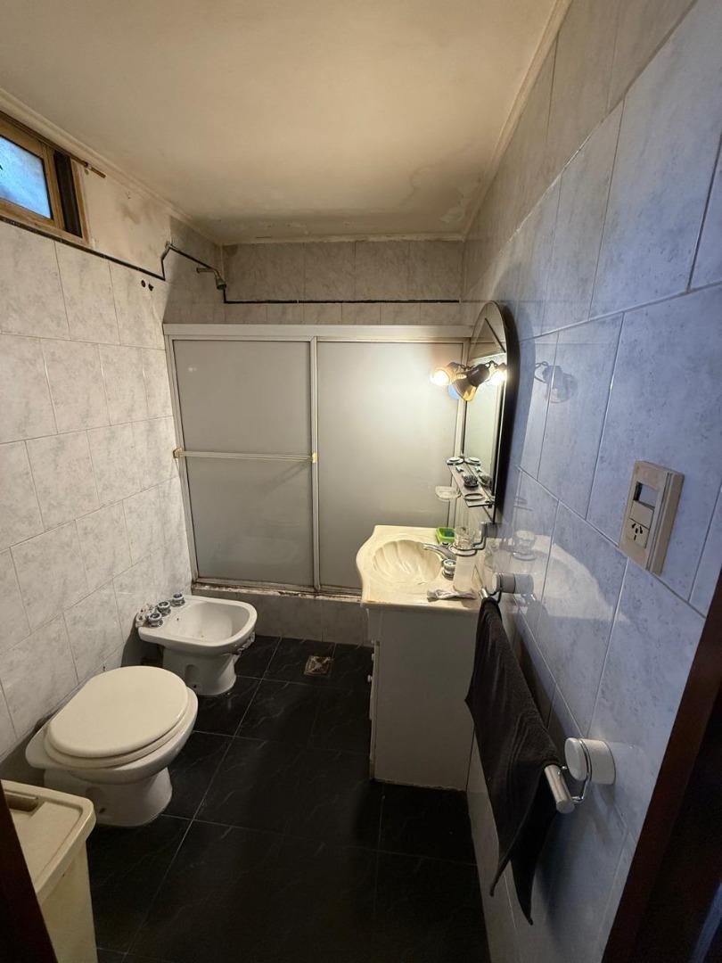Depto Tipo Casa 4 ambientes con 2 baños